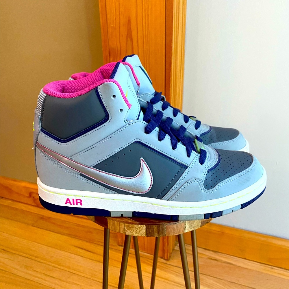Womens Nike Air Prestige Sneakers size 8